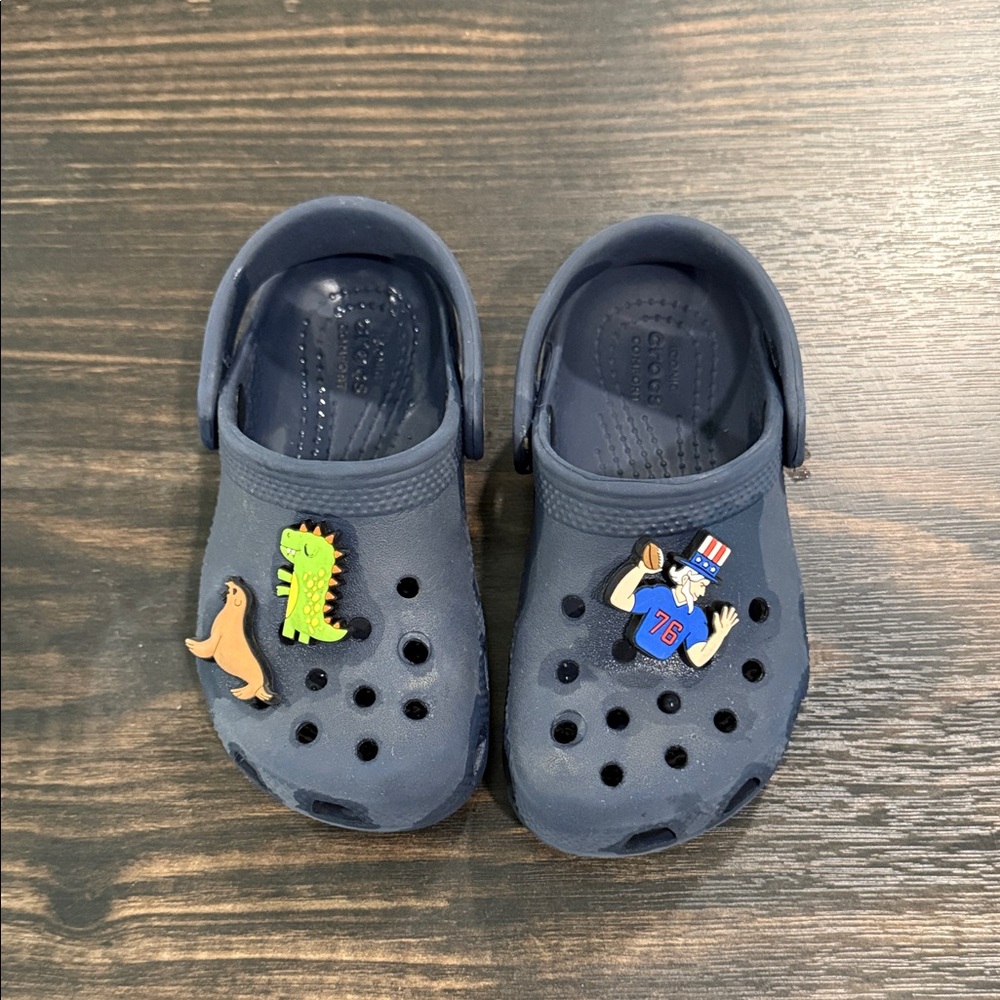 CROCS Kids Navy Clogs with Fun Charms
